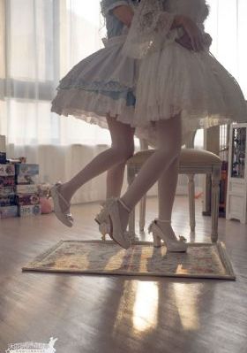 年轻的媳妇儿理伦电影