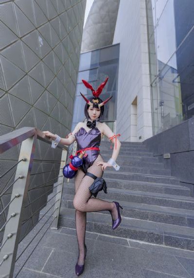 惩罚女仆扒开跪着视频网站