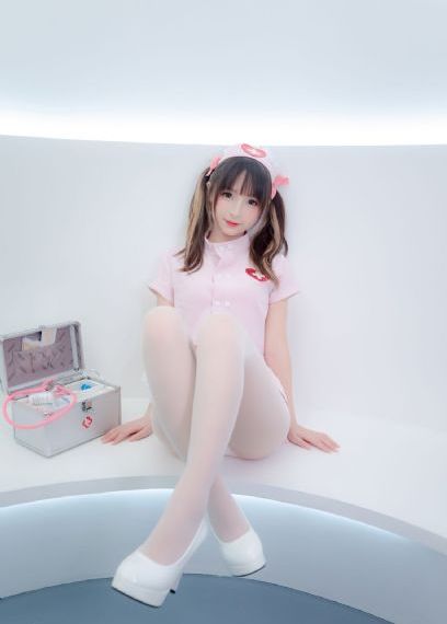 玩具跪趴调教play