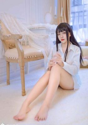 美女内内免费看