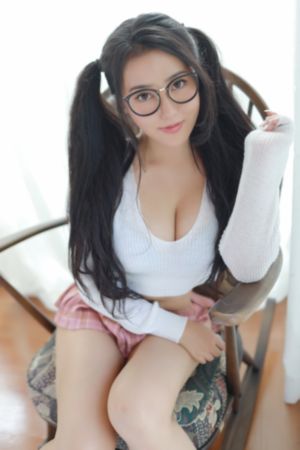 年轻女教师4