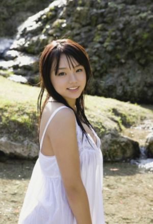 恸哭の女教 未久 在线