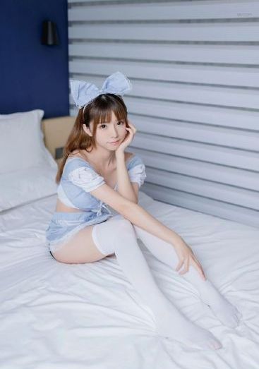 《睡美人》完整版在线观看