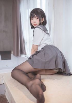 出差强睡年轻女老板1