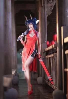 操小萝莉